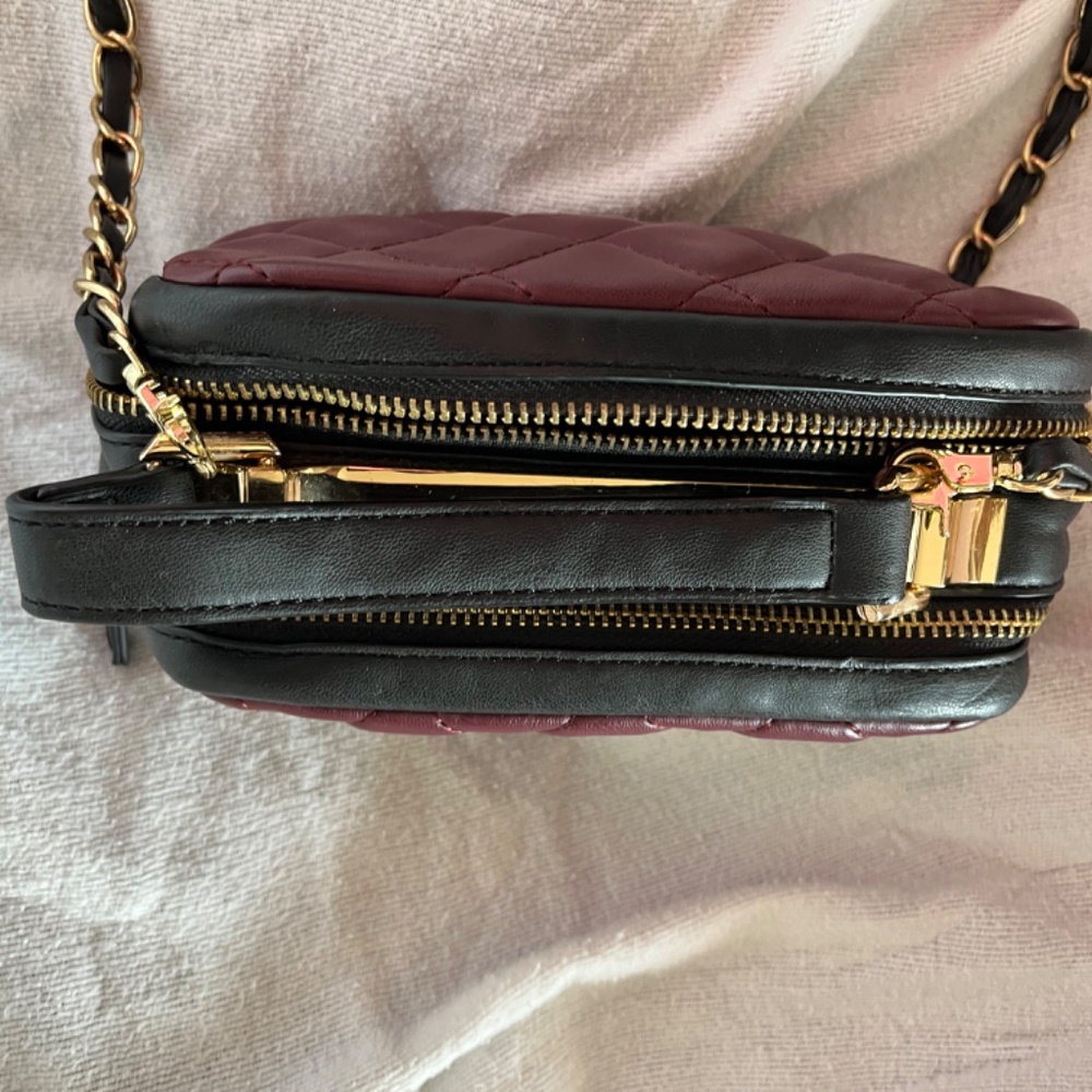 Purse - Picture 2 of 4